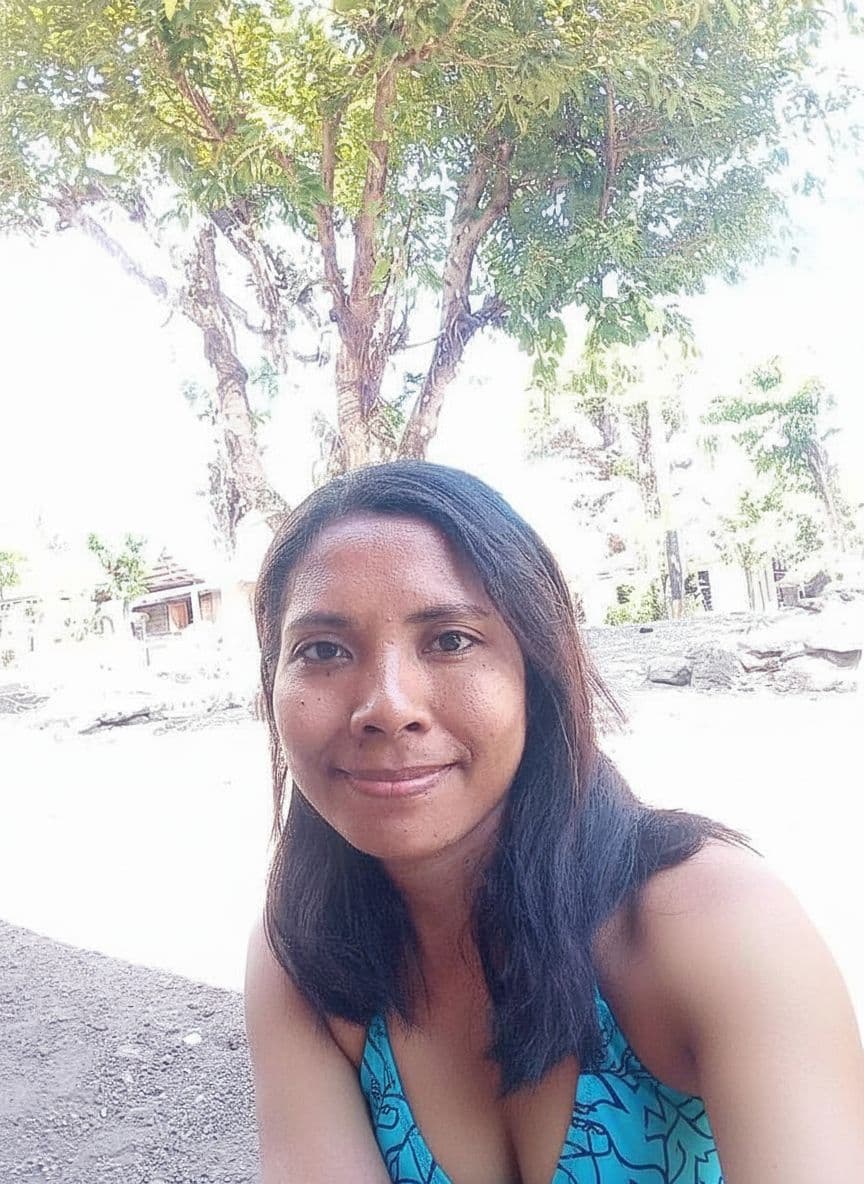 AI generated: Make this photo in bikini