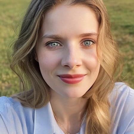 Rachel Hurd-Wood - Image 1