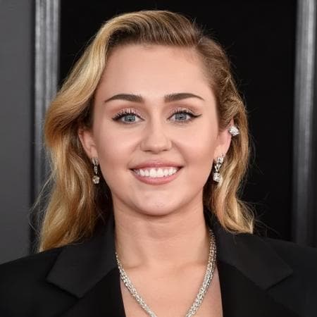Miley Cyrus - Image 1