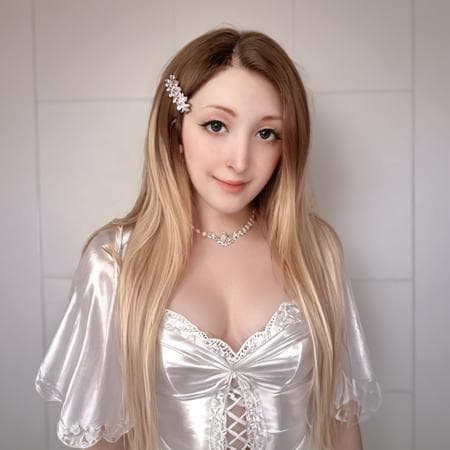 Pony: Vamplette, Cosplayer/Onlyfans - Image 1