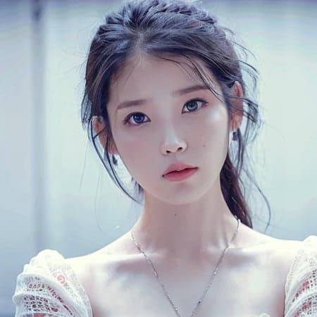 IU - Image 3