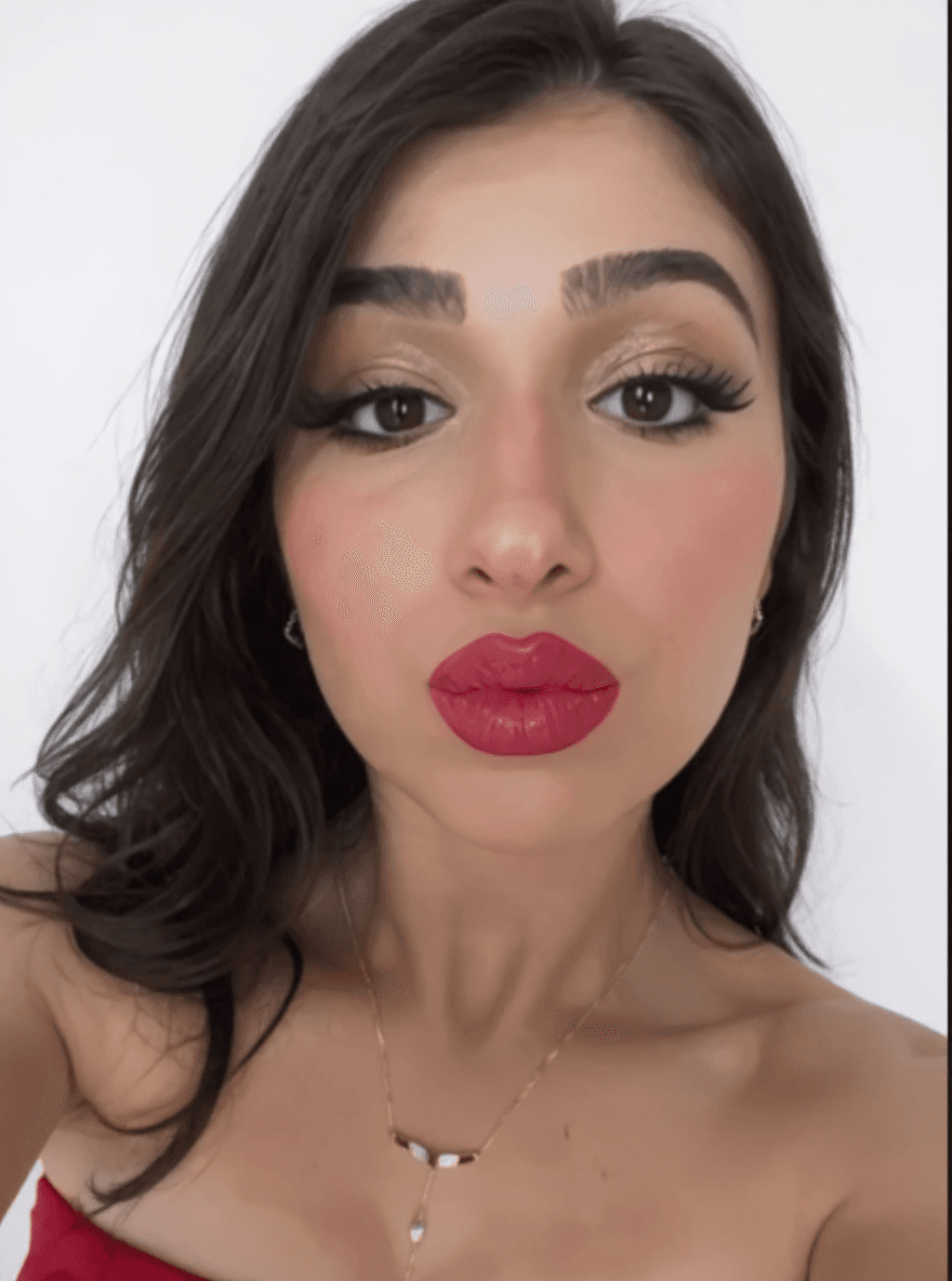 AI generated: Perspectiva de primeira pessoa,Sharp focus,foco facial,obra-prima,textura detalhada,1 menina,(seios ...
