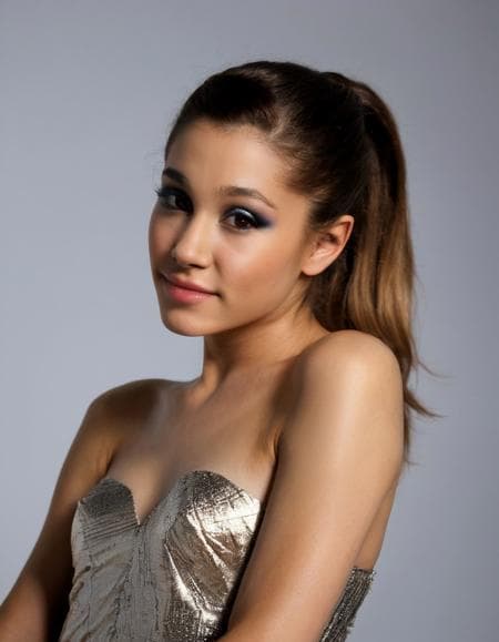 Ariana Grande - Image 2