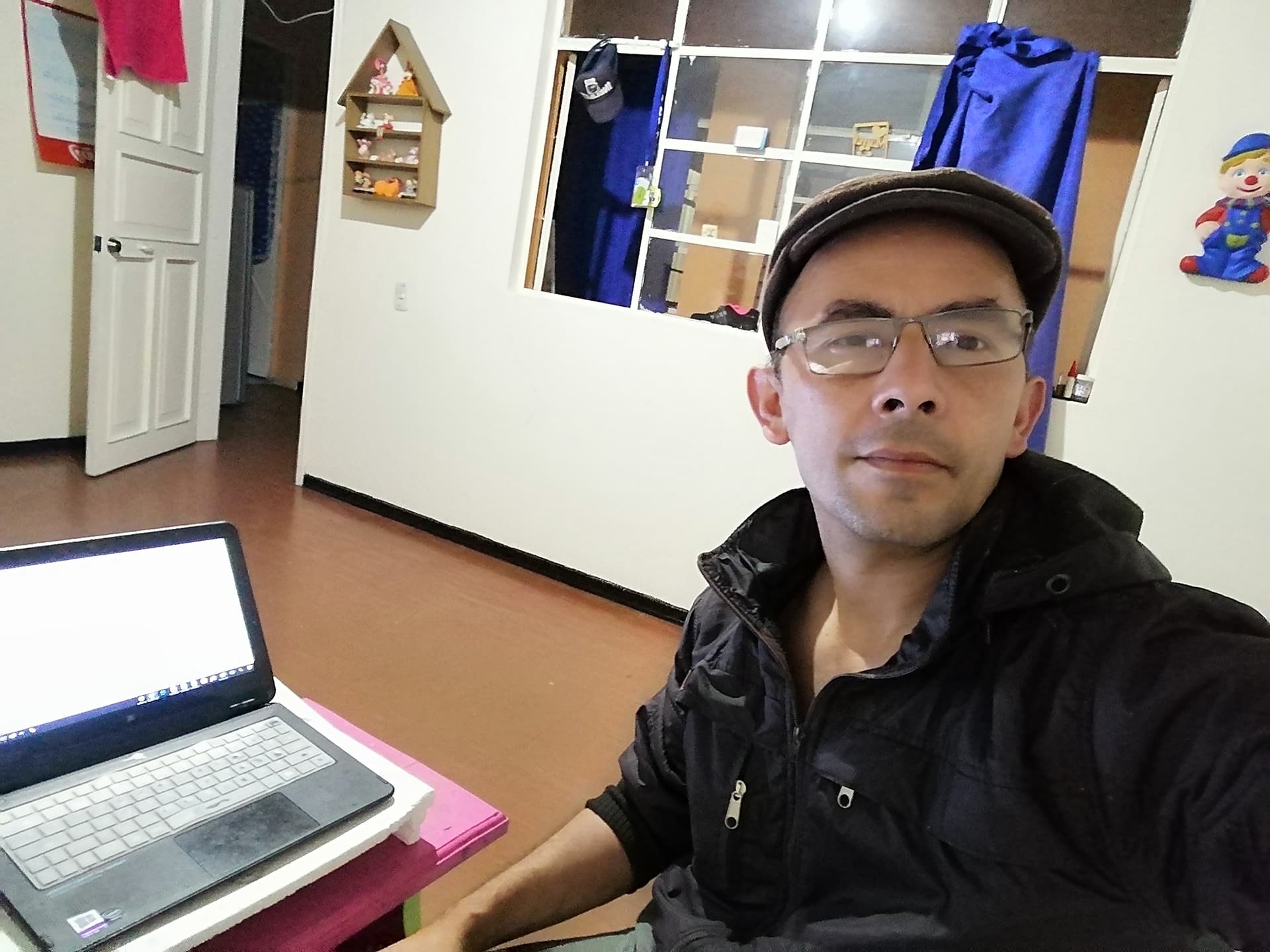 AI generated: yo en mi habitación