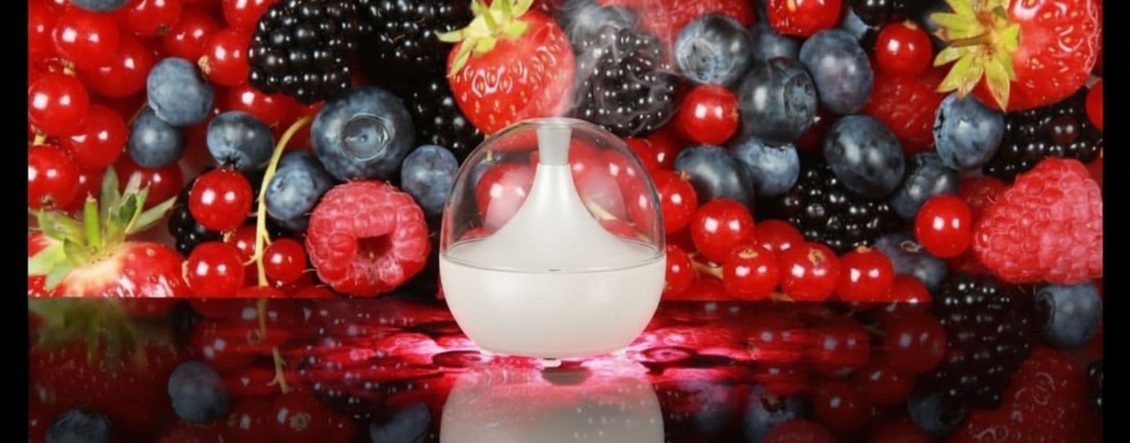 AI generated: photograph, productive, Fanal de Coral Berry Vaporizer fragance, berry colour reflection