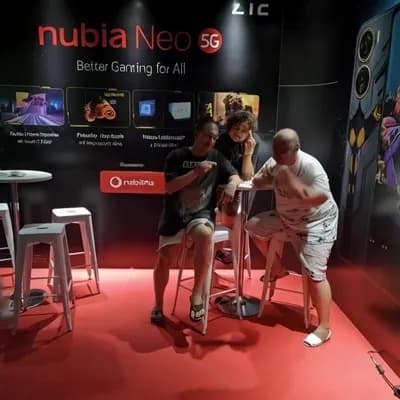 AI generated video: que empiece una pelea a lo anime entre tres 