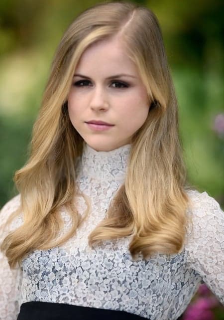 Erin Moriarty Gala Event - Image 2