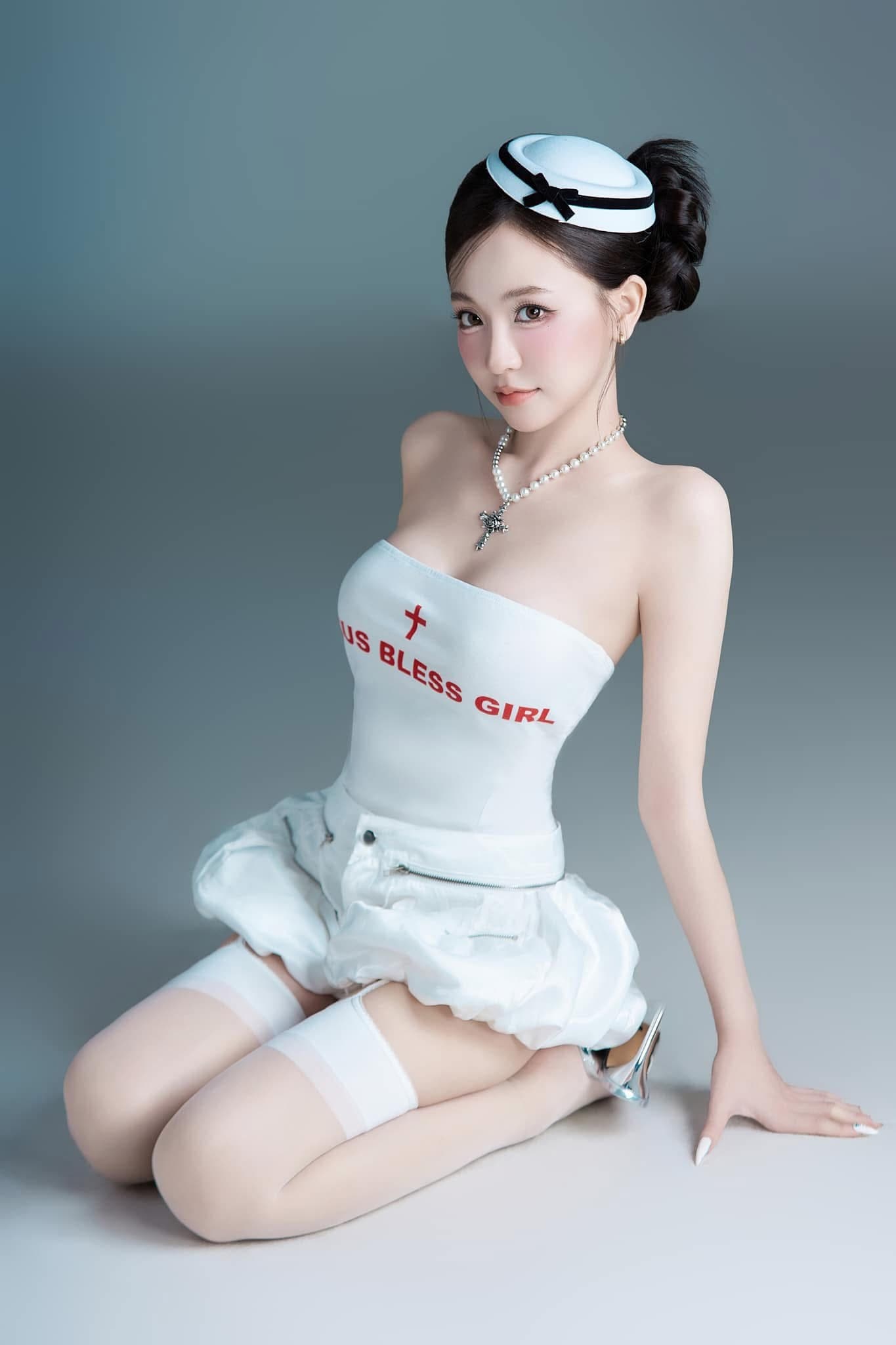 AI generated: Strip,naked,nude