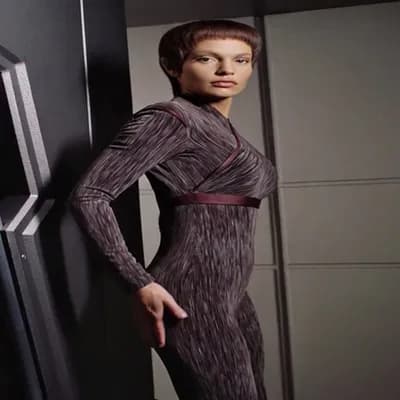AI generated video: showing her bum