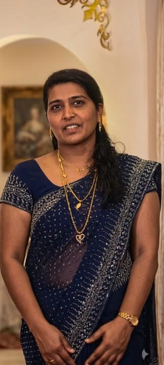 AI generated video: Showing her cleavage and navel
