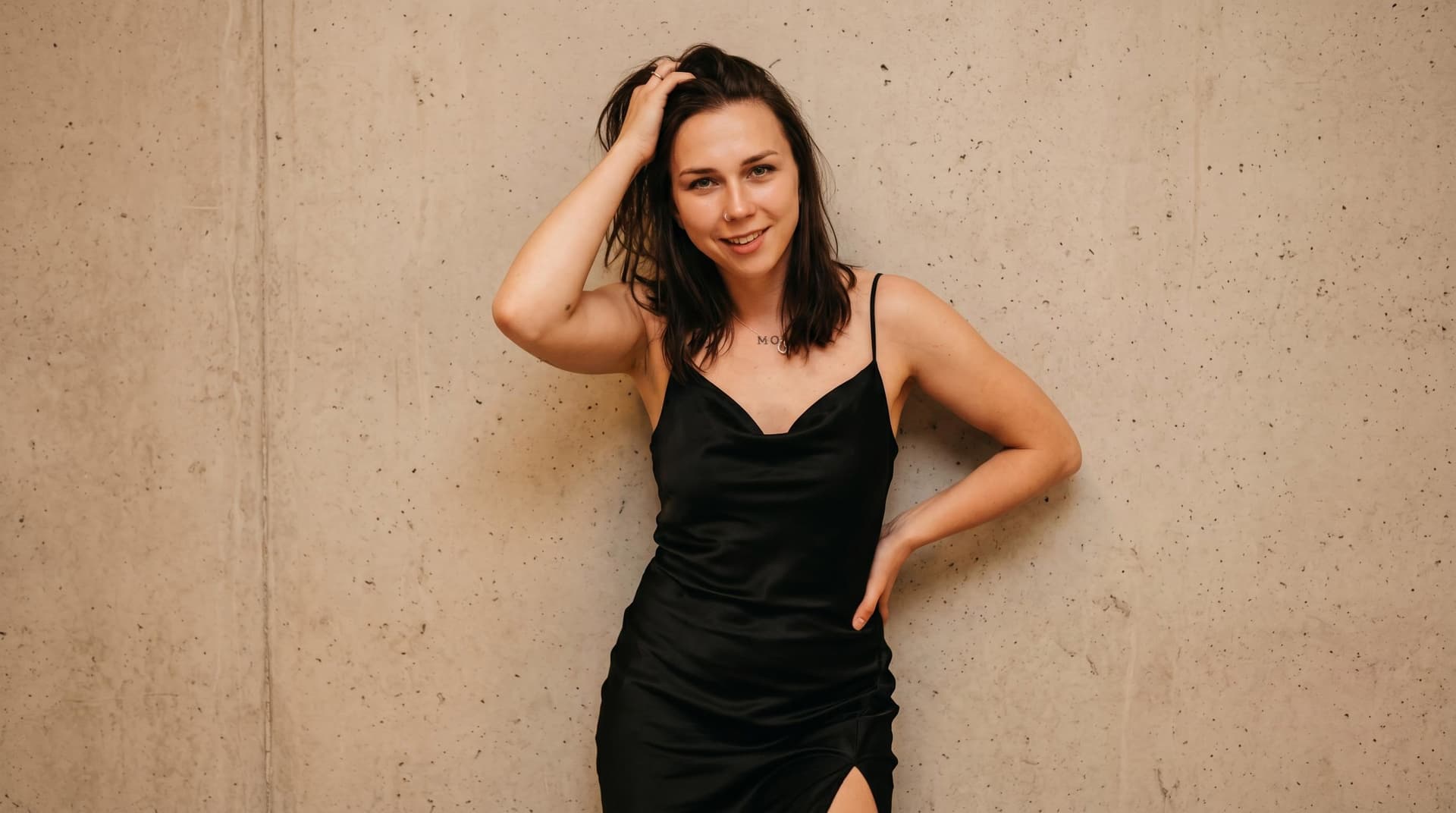 AI generated: make a sexy pose diferent sexy dress