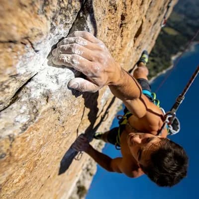AI generated video: animate climbing