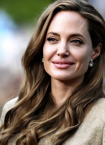Angelina Jolie