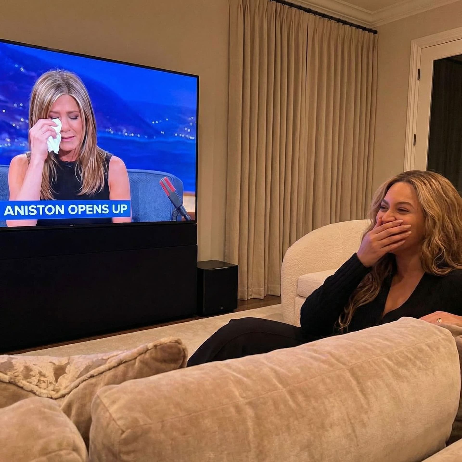 AI generated: beyonce laughing at jennifer aniston crying in tears on tv