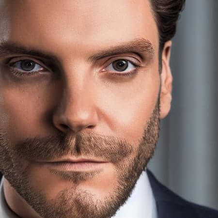 Daniel Bruhl - Image 4