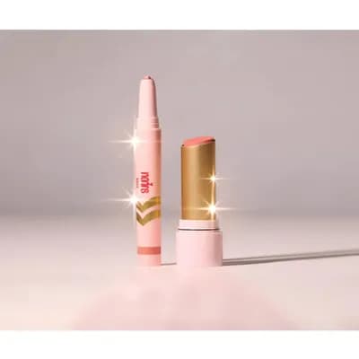 AI generated video: A video for a makeup brand for lips that reflects cuteness and shining and calm 