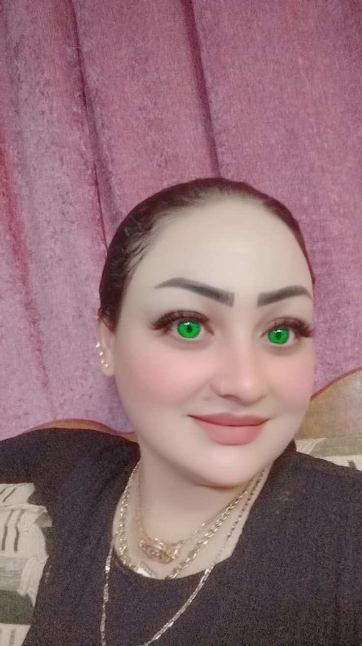 AI generated: beautiful chin, beautiful eyes, green eyes, beautiful face, score_9, score_8_up, score_7_up, (NSFW) ...