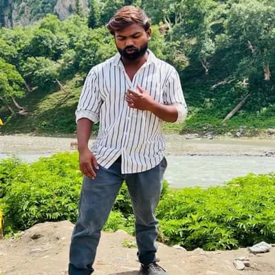 AI generated video: create a same color which suits my skin color
