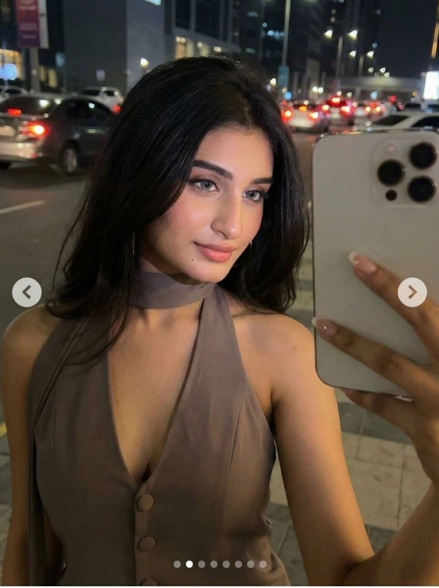 AI generated: score_9, score_8_up, score_7_up, score_6_up, score_5_up, score_4_up, realistic, iPhone selfie sex PO...