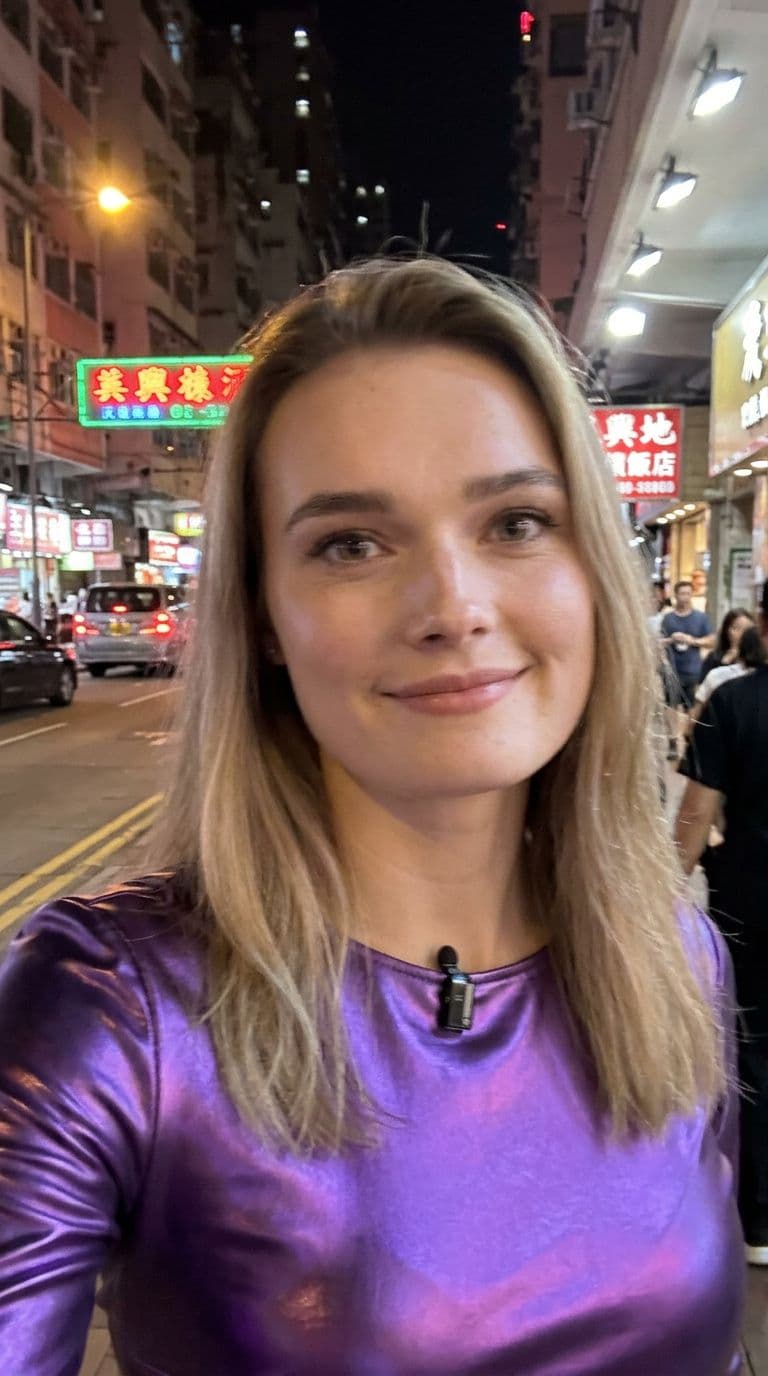 AI generated: Gen photo of extremely ordinary and unremarkable iPhone selfie,with no clear subject or sense of com...
