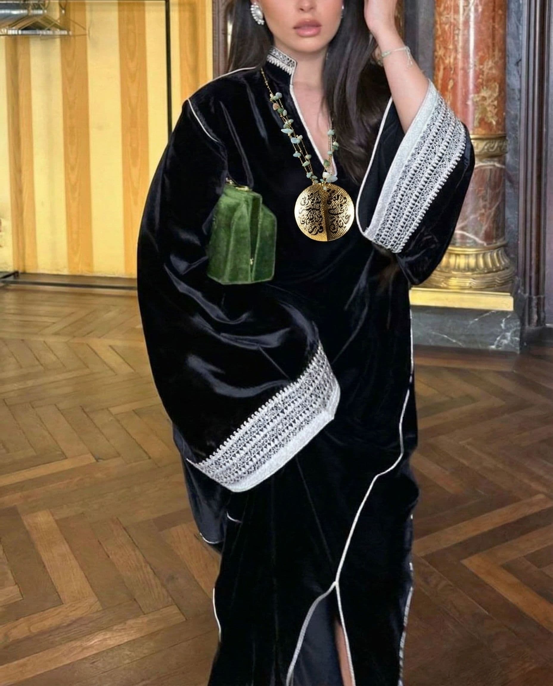 AI generated: model like this one wearing this short necklace with same details and colors 

