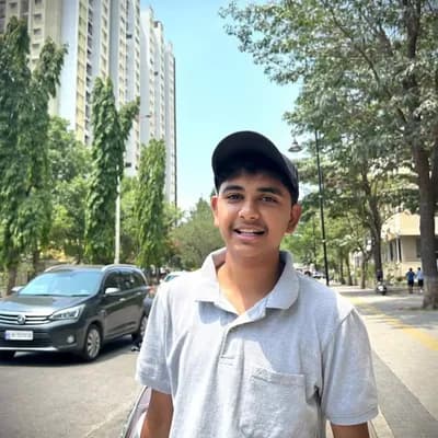 AI generated video: Create a video for real cricket match csk vs rcb
 U
