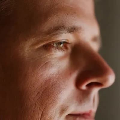 AI generated video: slowly moving face 