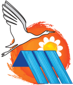 AI generated: una gaviota blanca grande moviendo sus alas con un vuelo suave el sol moviendose circularmente adema...