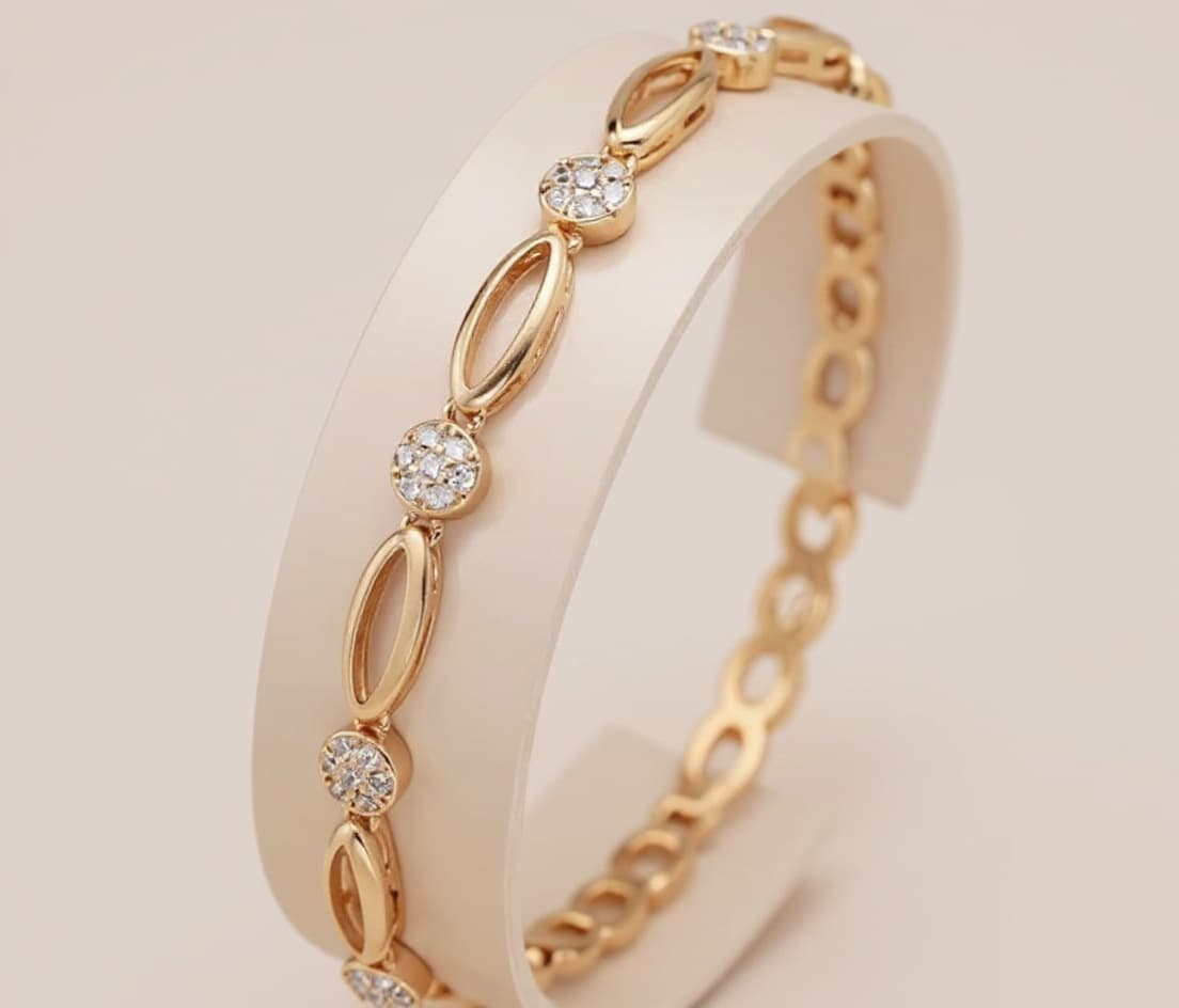 AI generated: same style bracelet but new design suitable to all of 18k gold colors and able to casting 