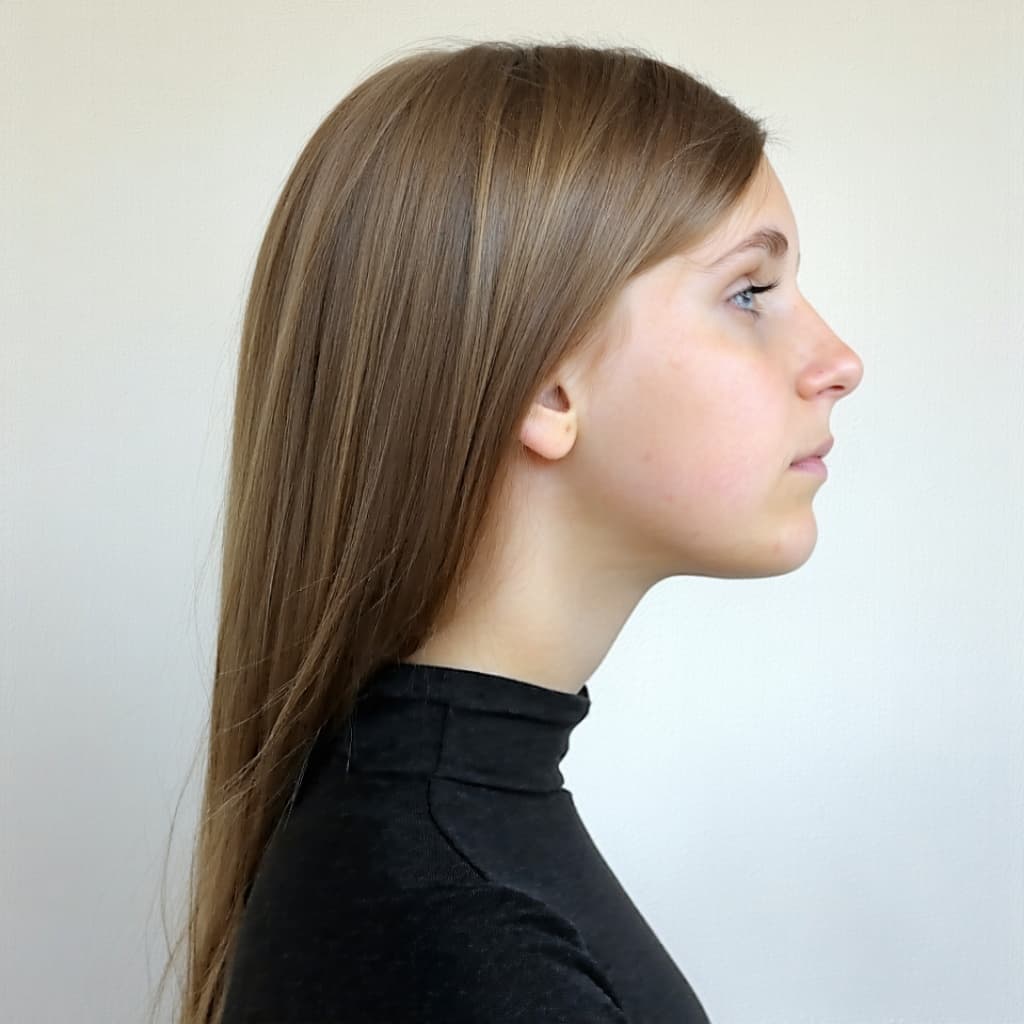 AI generated: necked girl
