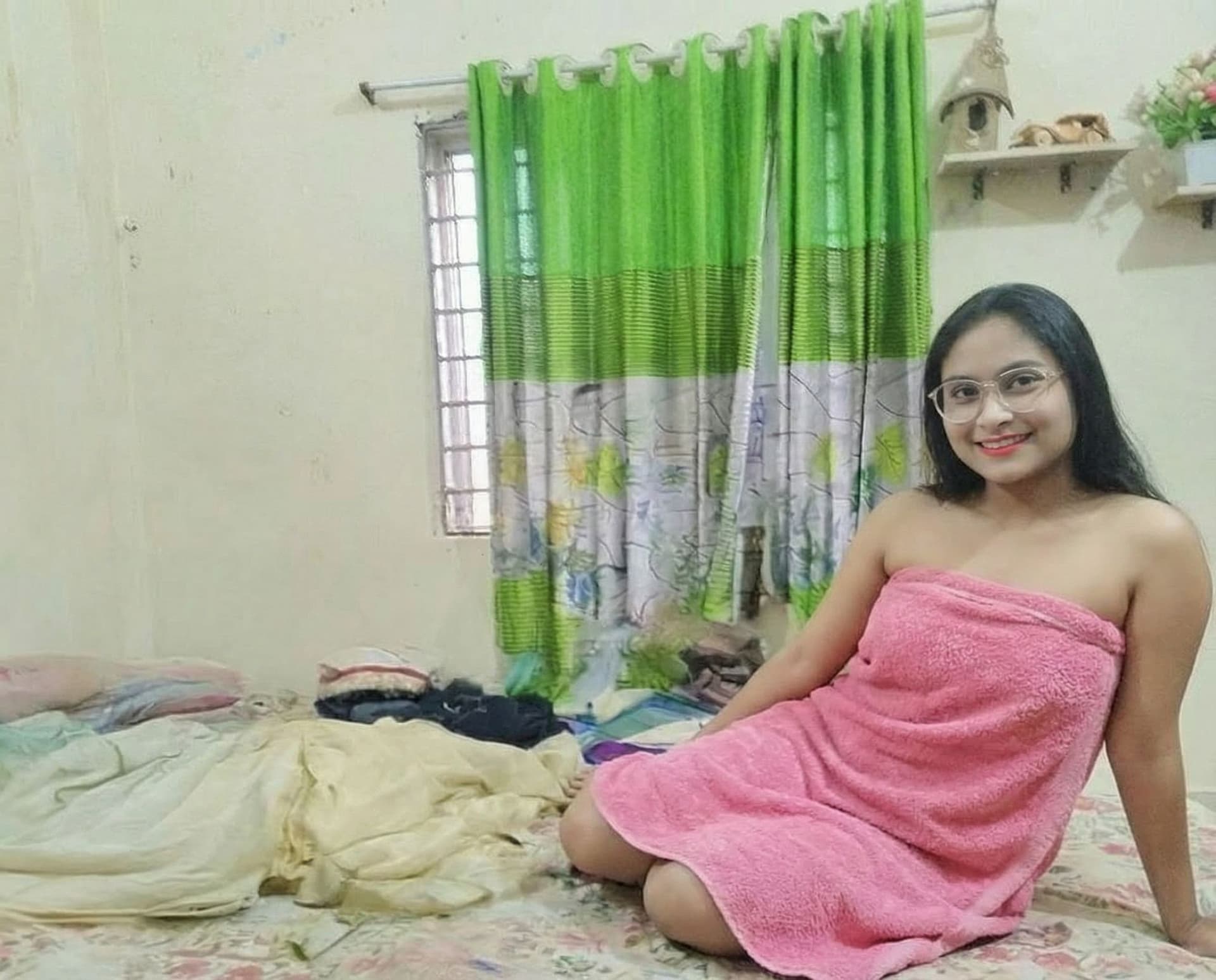 AI generated: Girl in pink towel