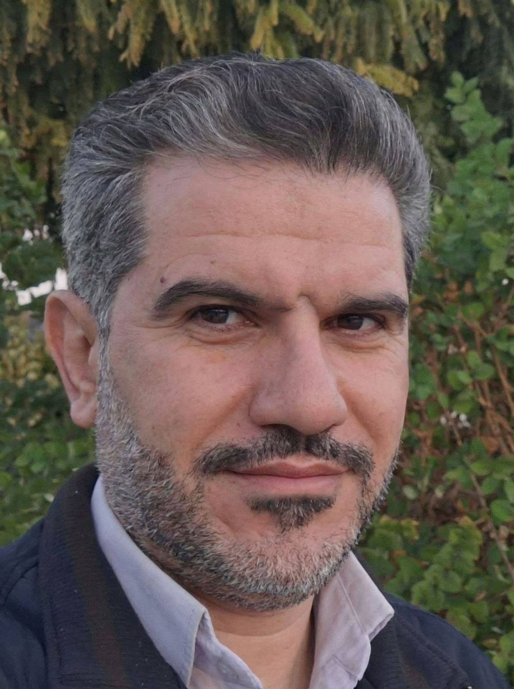 AI generated: در حال لاس زدن