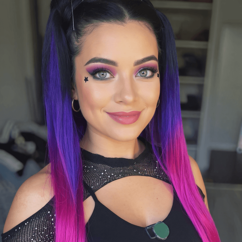 AI generated: bimbo cute sexy