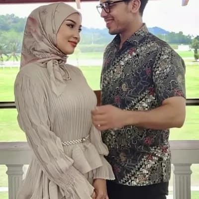 AI generated video: rough kiss each other