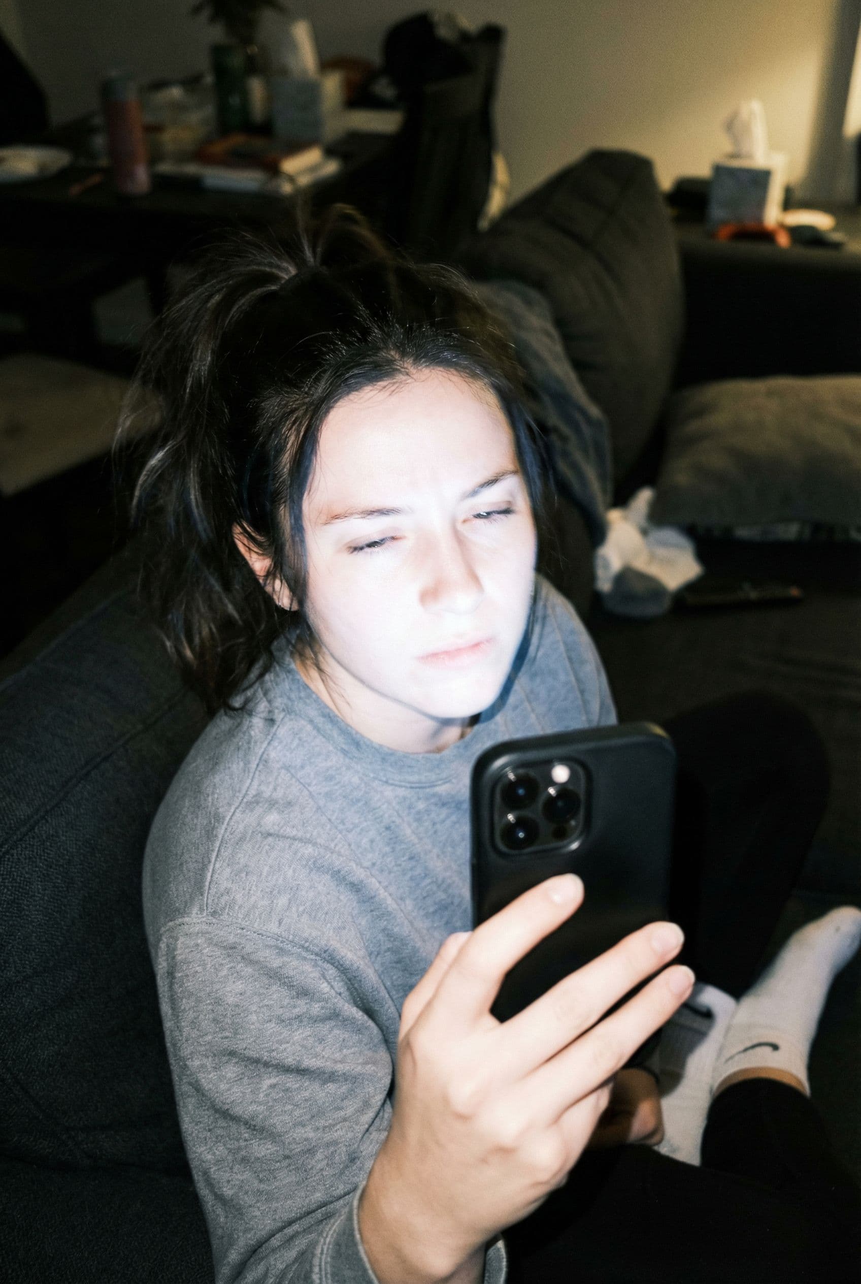 AI generated: A very ordinary iPhone full face selfie,a sloppy snapshot. The photo has slight motion blur and is s...