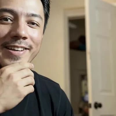 AI generated video: Talking like a YouTuber about gundam