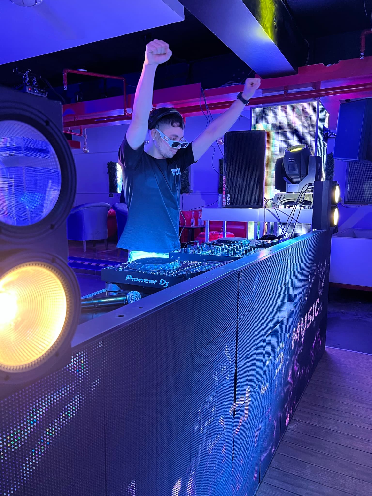 AI generated: Dj & Producer Singer and Composer of Electronic Music ⚡Tech House / ⚡EDM / Latin Music / ⚡ [ Sinces ...