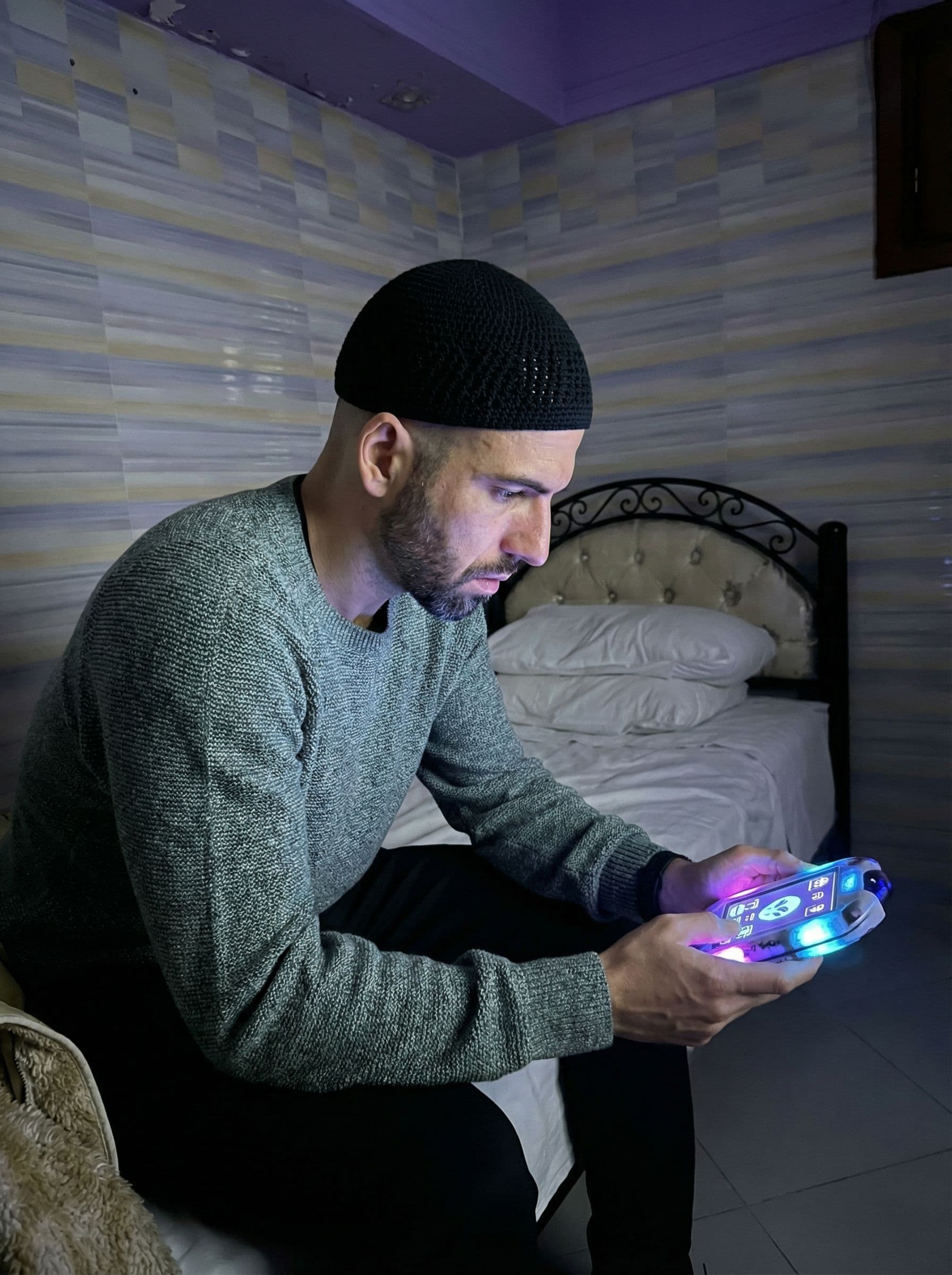 AI generated: put a jewish hat on this man and make him the owner of alien technology