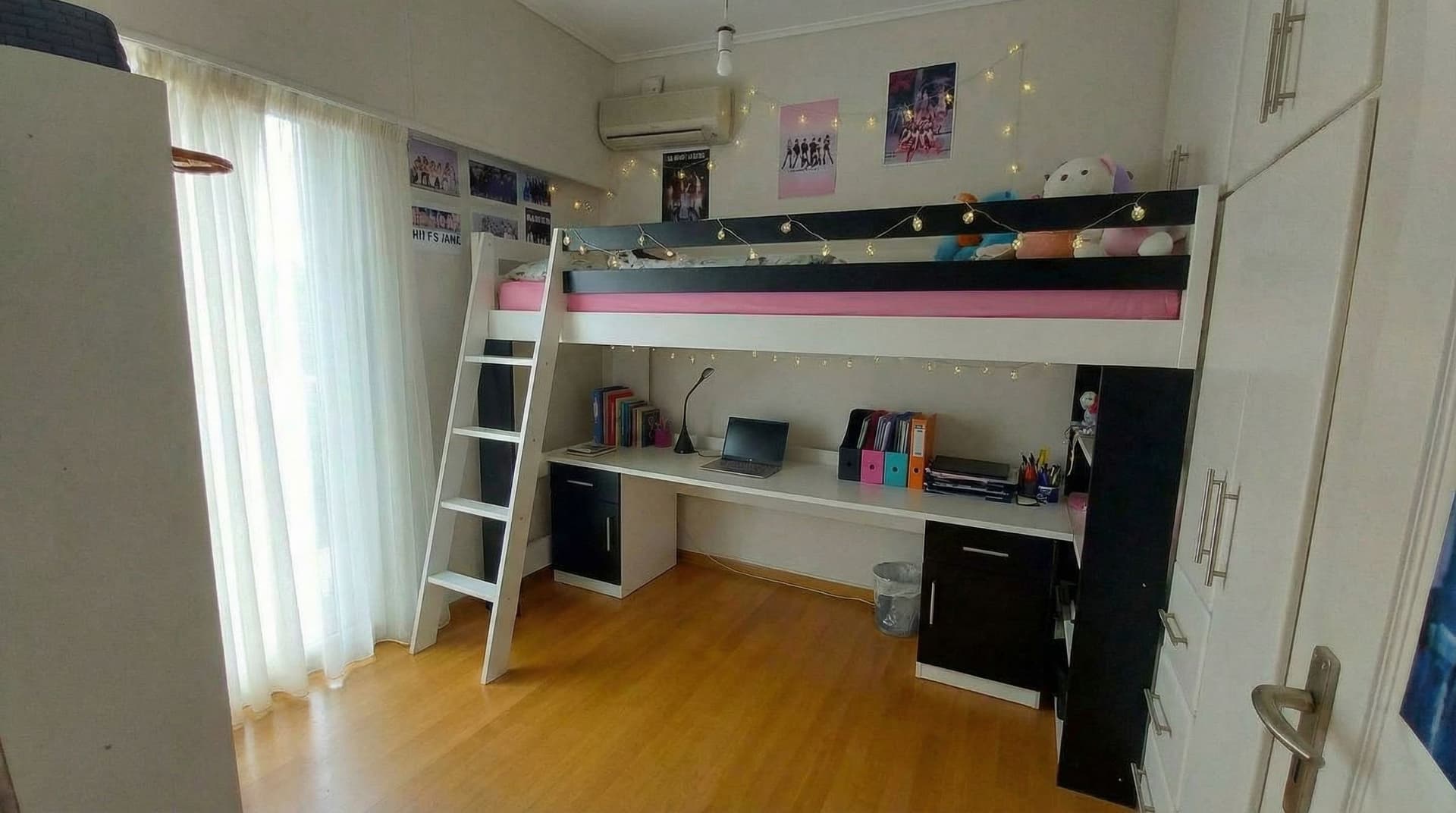 AI generated: extend the bed and desk constuction of this picture until the closet on the right.