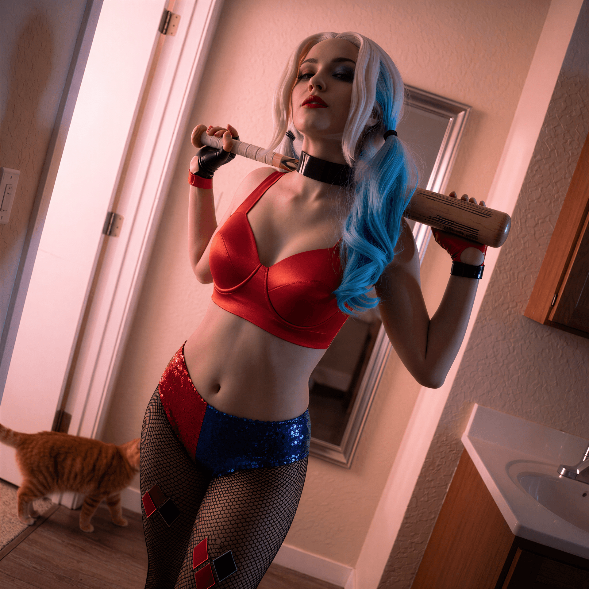 Harley Quinn Cosplay - Image 3