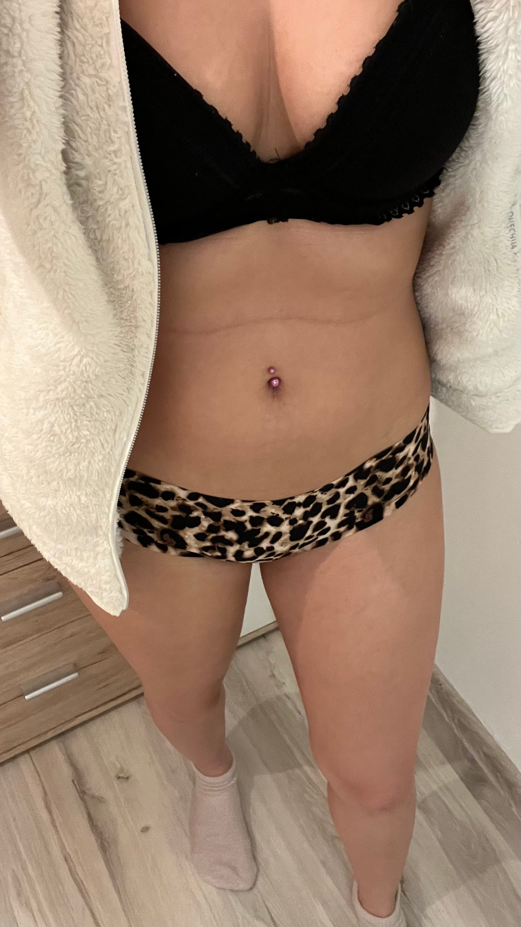 AI generated: Remove bra, nice tits