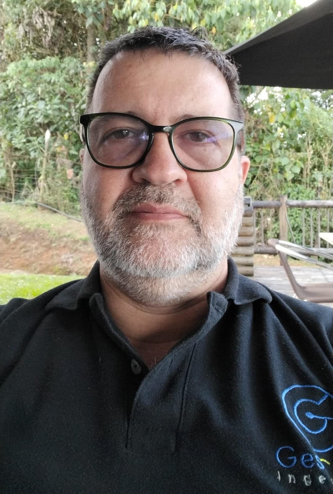 AI generated: convierta la foto en una version cartoon de disney
