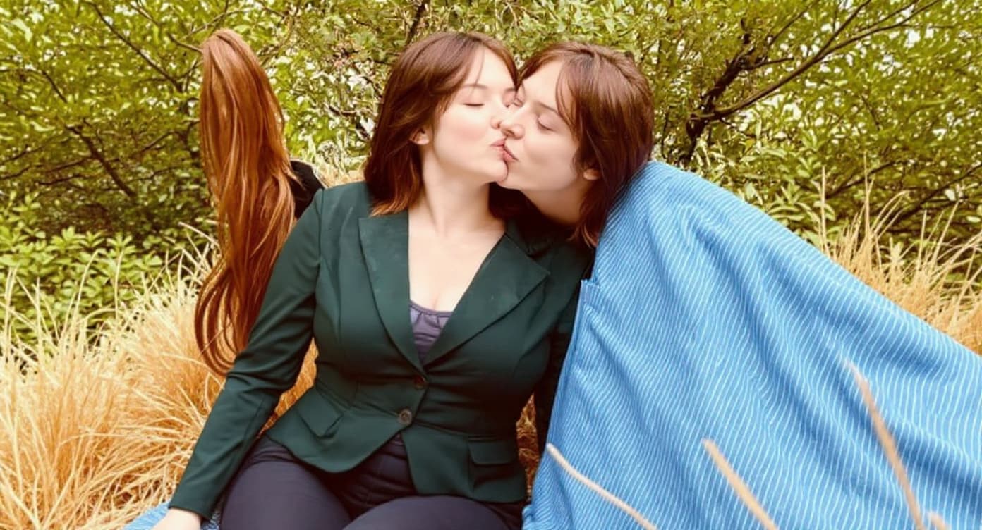 AI generated: kissing within the act of being sexuallly intense between both subjects
