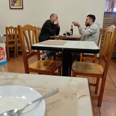 AI generated video: Que los dos empiecen a fumar marihuana y se pellizquen el pecho