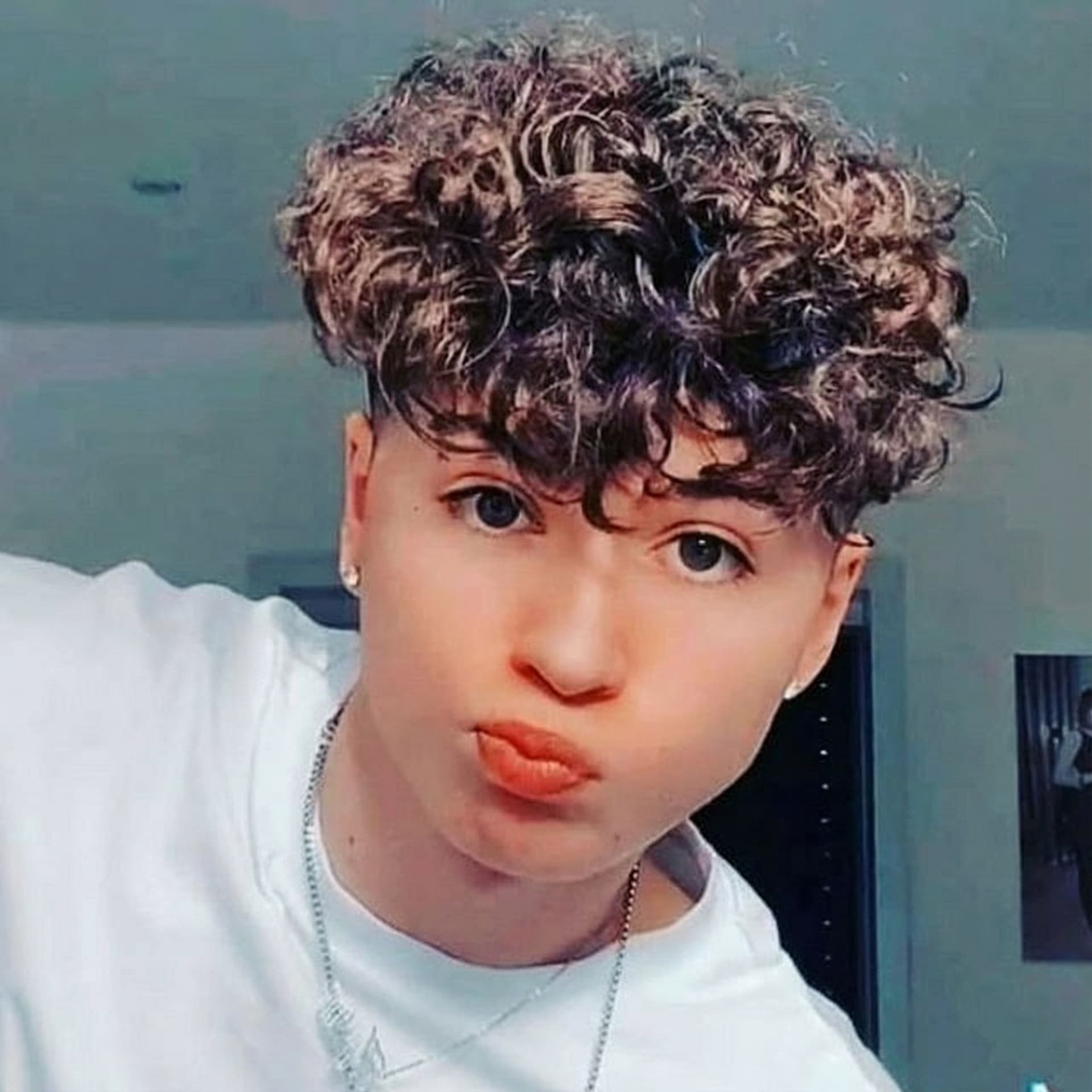 AI generated: عاوز برومنت للصورة