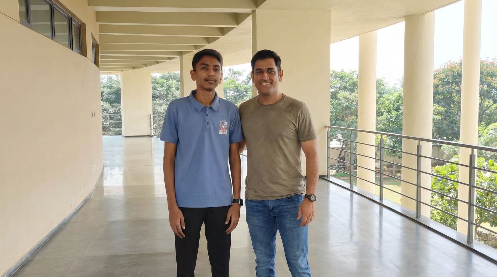 AI generated: Add an image of MS dhoni standing next me and posing for picture 