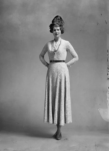 Featured image #2 for Old Portraits