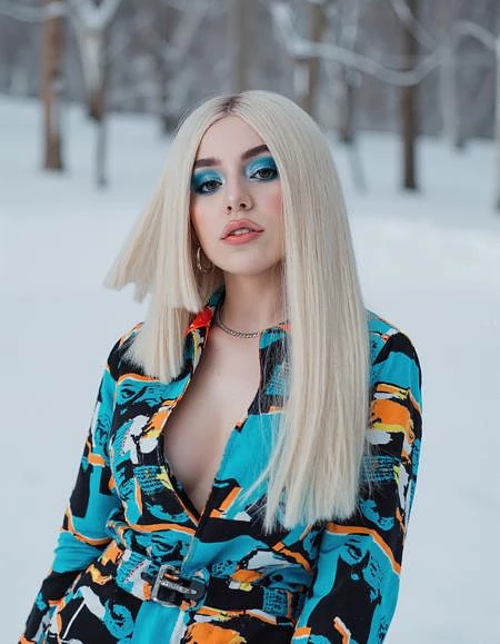 Featured image #3 for 👑 Ava Max (signer) 🎤