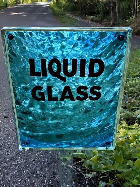 Featured image #6 for Liquid Glass - CE - SDXL