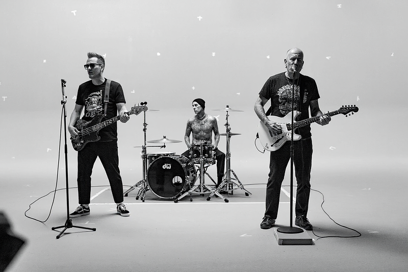 A sample prompt of what you can find in this page